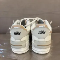 NIKE エアフォースワン　ベージュ×ホワイト