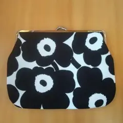 marimekko マリメッコ がま口ポーチ ウニッコ ブラック 大きめ