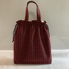 ハンドメイド　お着替え袋　(マチ付き手提げ巾着バッグ)