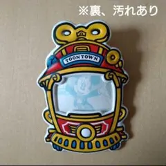 [値下げ]トゥーンタウン　バッジ　ディズニー ミッキー　キーホルダー　レトロ