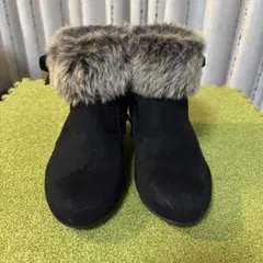 ファー付きブラックスエードブーツ