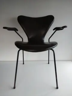 Arne Jacobsen Arm chair model3207 1960's - メルカリ