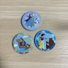 Disney 刺繍缶バッジ 3種セット