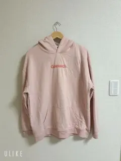 ピンク パーカー