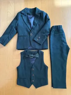 110cm フォーマルスーツ ダークグリーン卒園入学結婚式　男の子付き添い