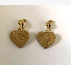 Item thumbnail for item dc8d647f-ddcb-4734-83f3-5617b9aa0370