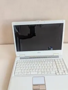 FUJITSU FMV-BIBLO NF/C50 本体