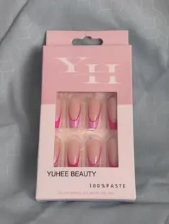 個性派　ネイルチップ ピンクカラー