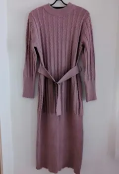 【美品】ダズリン　ケーブルリブニットワンピース　くすみピンク　Fサイズ　キレイ系