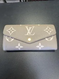 ✨未使用級✨ルイヴィトン❣️モノグラム アンプラント サラ RFID 大人気！最新RFID！現行！正規品保証付きルイヴィトン アン
