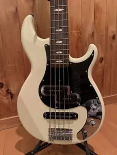 YAMAHA BBG5S アクティブ 5弦ベース ヤマハ エレキベース ケース付