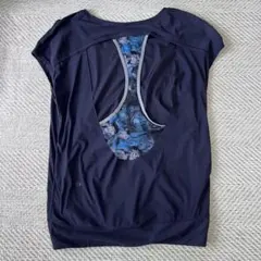 lululemon ヨガウェア 半袖シャツ 紺色