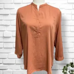 【ユニクロ】レーヨンスタンダードカラーブラウス　七分袖　トップス　オフィス　L