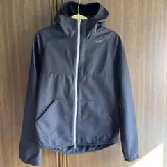 Nike ブラック ウィンドブレーカー