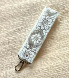 ❋ハンドメイドストラップf❋インド刺繍リボン　ハンドストラップ