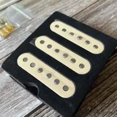 Item thumbnail for item bed82f49-55f7-45ee-91f8-548f6085ab2d