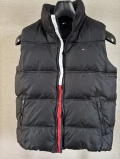 TOMMY HILFIGER ブラック ダウンベスト　キッズ128