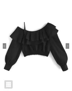 フリルオフショルダーシャツ 黒