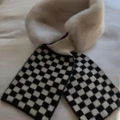 祝新年値下げ！チェック柄 ミニマフラー 美品