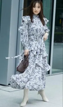 snidelスナイデル＊フリルプリーツオーバーワンピース　サイズ0