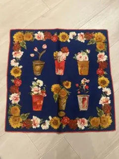 GUCCI 花柄 シルク100%スカーフ ヴィンテージ【美品】 | Mercari