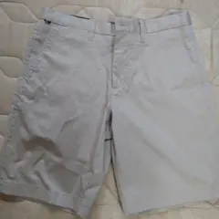 Tommy Hilfiger ベージュショートパンツ