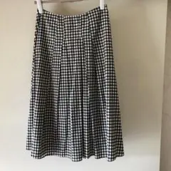 ホコモモラ　スカートのサムネイル