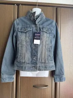 Item thumbnail for item a7694553-c070-4167-bbb5-1e6440116b4a