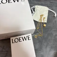LOEWE アナグラム ネックレス ゴールドカラーのサムネイル