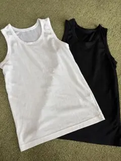 【美品】アンダーシャツ 2枚セット (白・黒)
