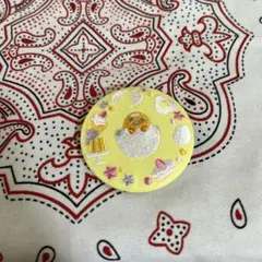 サンリオ刺繍缶バッチ　ぐでたま