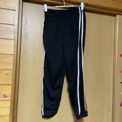 黒 サイドストライプ ジャージパンツ