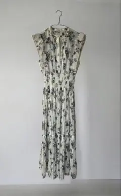 【美品】snidel Sustainable バイカラープリーツ ワンピース