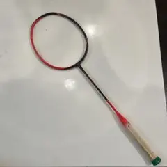 バドミントンラケットYONEX アストロクス77赤色（廃盤）3UG5 - メルカリ
