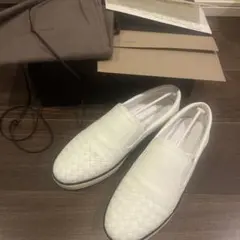 ボッテガヴェネタのレザースリッポン