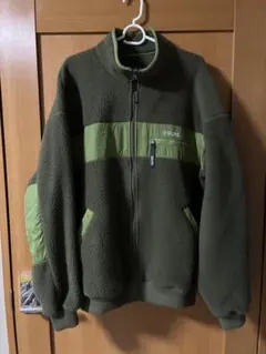 サイラス フリース