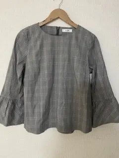 PINORE チェック柄 フレア袖ブラウスのサムネイル