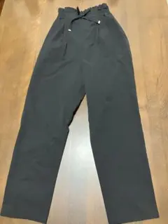 メゾピアノ　ジュニア　黒パンツ　140