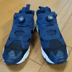 Reebokリーボック【24cm】ネイビー ポンプヒューリースニーカー美品