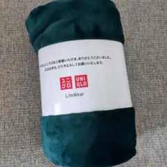 【新品】ユニクロ　年末祭　フリースブランケット　深緑