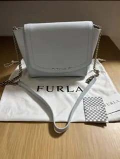 FURLA ショルダー/斜めがけチェーンレザーバッグ 水色