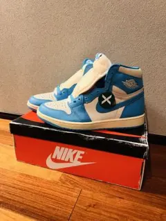 NIKE Air Jordan 1 Retro High OG 9