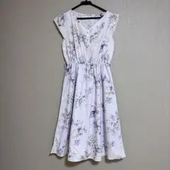 《美品》　トッコクローゼット　ウエストりぼん付きスイートブーケフラワーワンピース