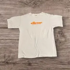 ellesse ×EMODAのコラボTシャツ