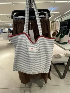 ZARA ♥︎ 新品 【店舗限定】エコバッグ XLサイズ ビッグトートbagのサムネイル
