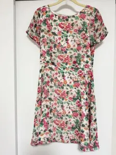 CROLLA花柄膝丈ワンピースのサムネイル