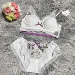 Item thumbnail for item 2eaff077-59b2-4e8d-a4db-c28c695b0be7