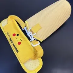 ピカチュウ水筒フォルダー　ショルダーベルト付きのサムネイル
