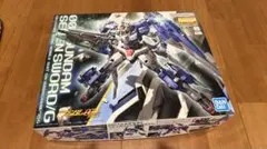 ダブルオーガンダム　セブンソード/G 1/100スケール　マスターグレードモデル