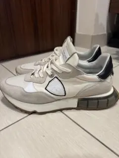 PHILIPPE MODEL PARIS 42のサムネイル